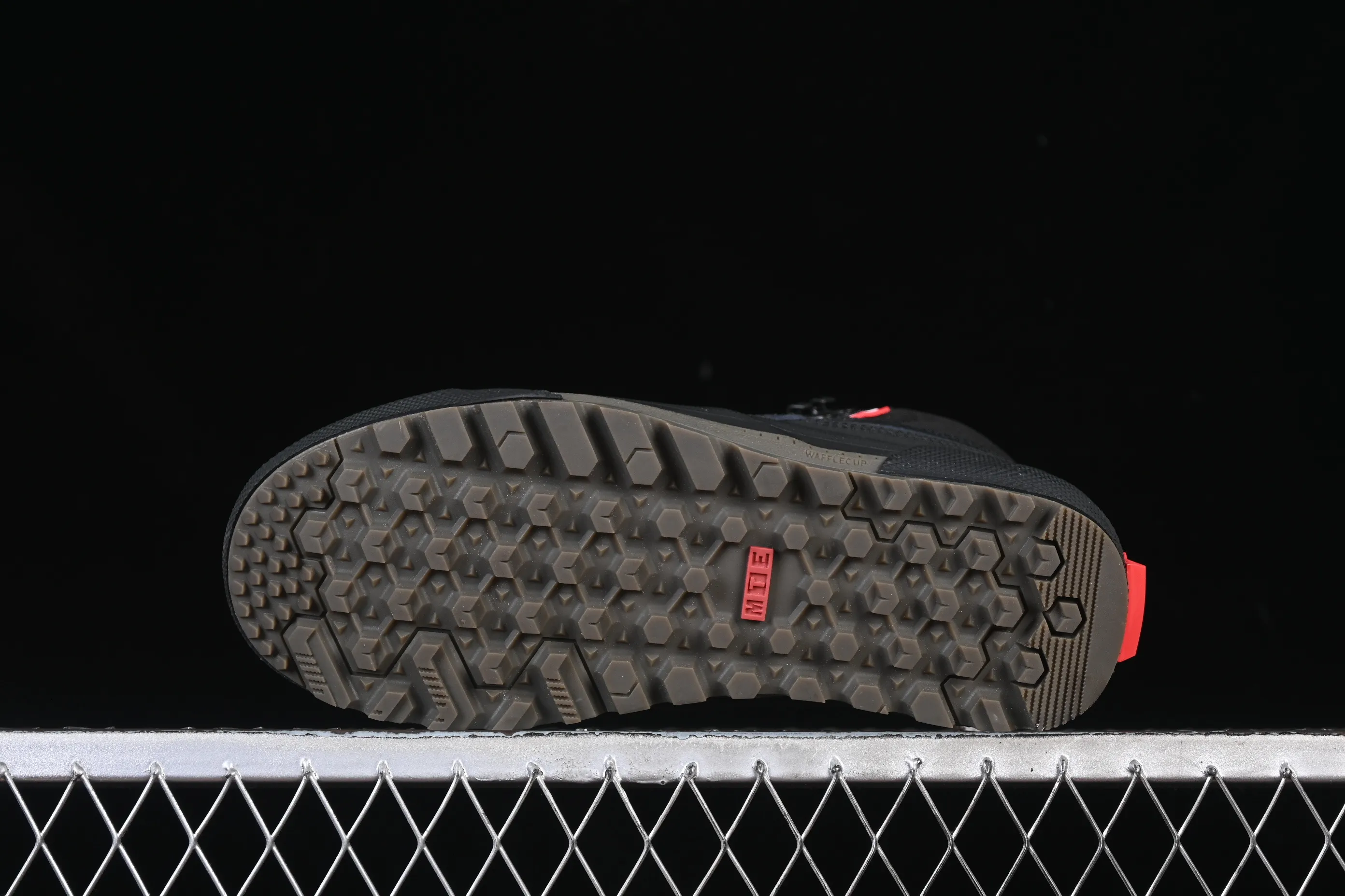 All categories Vans Vans series Vans Hi Vans high-top Vans Sk8-Hi Gore Te Outdoor adventure series round-toe lace-up high-top outdoor functional casual shoes VN0A5I1110J